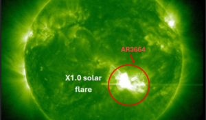 The X1 solar flare from 8 May that triggered the two Earth-directed CMEs