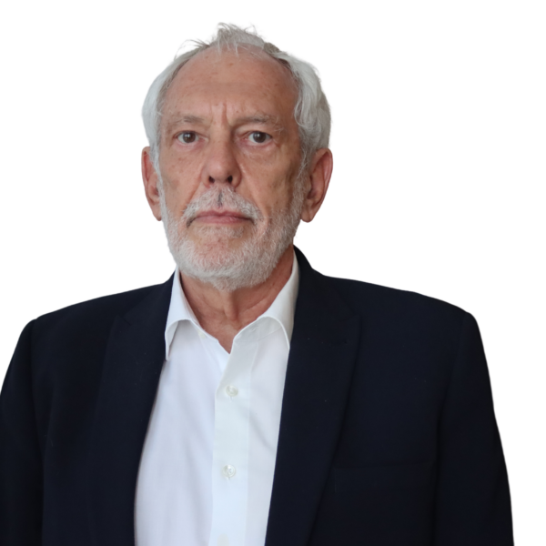 Mr. Linden Petzer